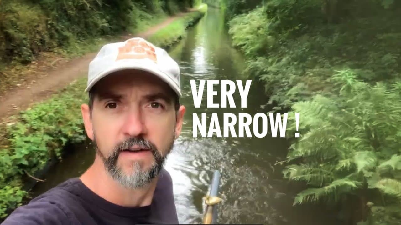 This canal’s gonna get very narrow! 