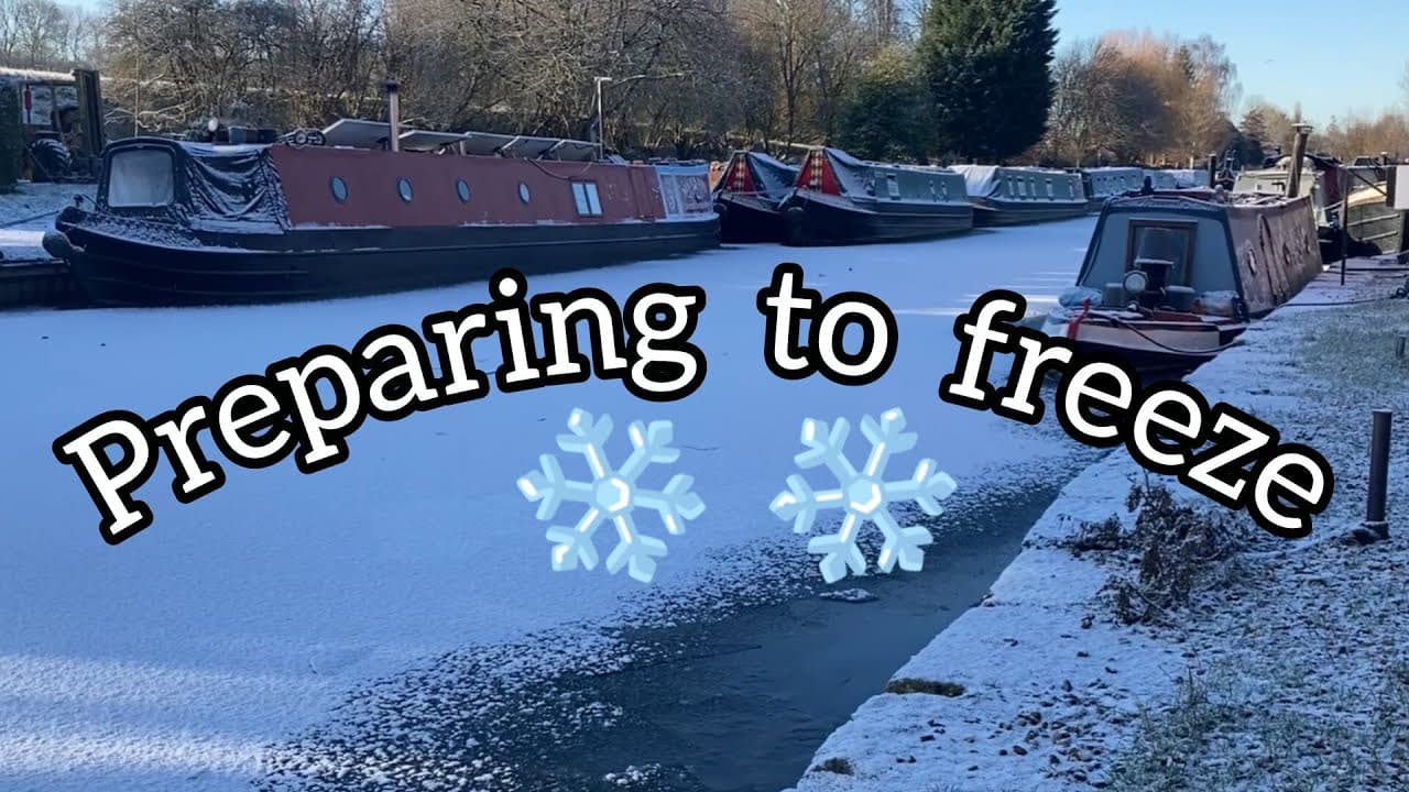 Preparing for a frozen canal | Fulltime Narrowboat life #boatlife #narrowboat #canal