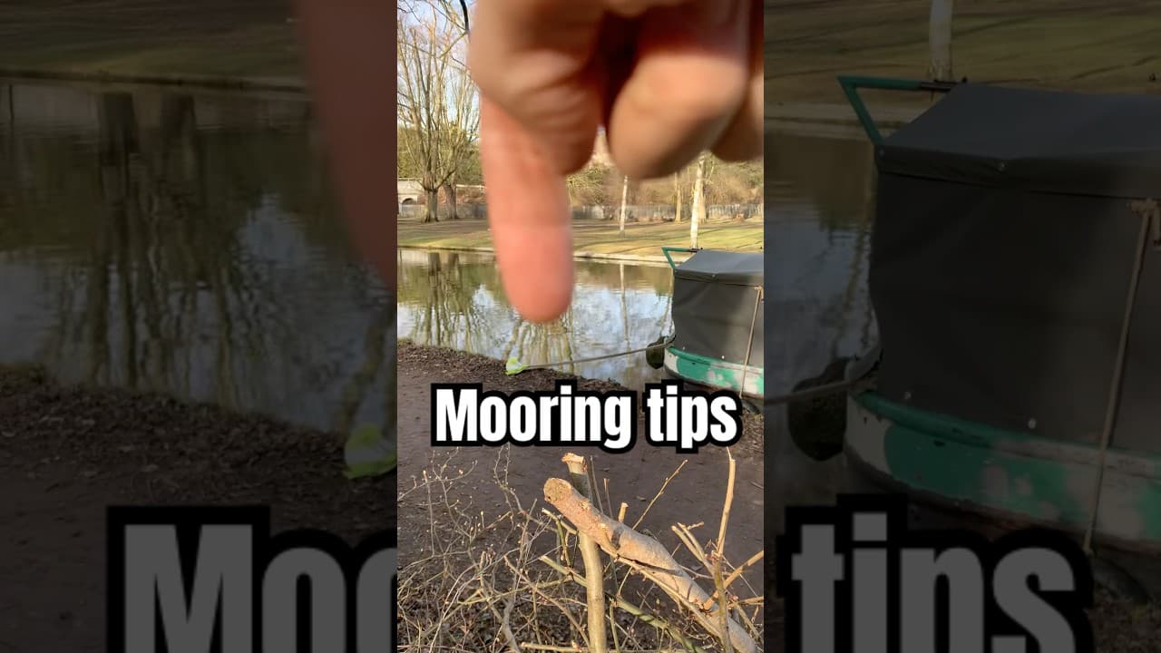 You can tie off your centre line loose, but why? #boat #canalboatlife #ropeskills