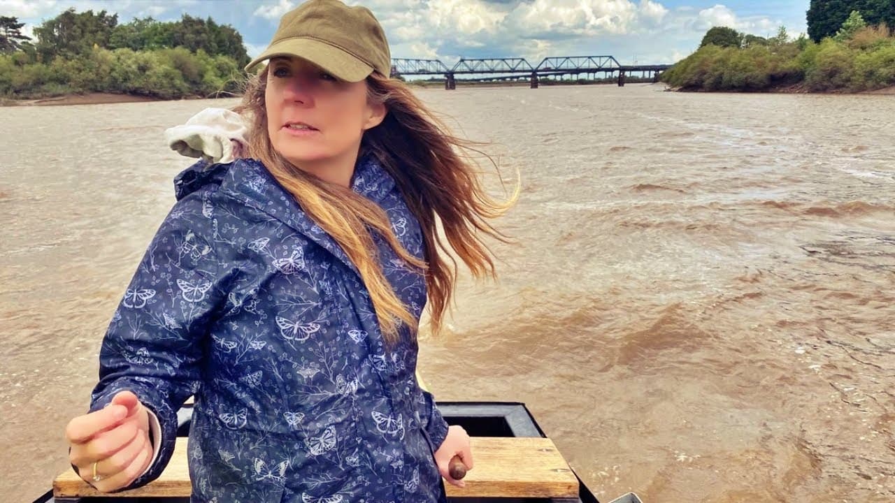 Surviving The Most Dangerous Tidal Waters Possible To Navigate By Narrowboat - Trent Falls! #242