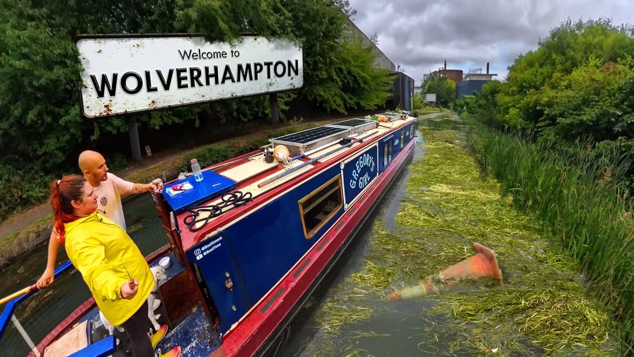 Can our narrowboat beat Wolverhampton's weedy canal? - 318