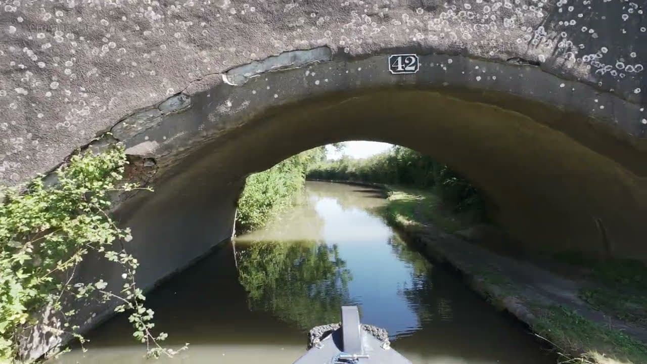Real-time canal boat journey from Brinklow to Houlton, Rugby (ASMR / Slow TV)