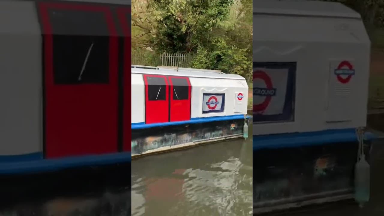 People get creative with their boats in London. 😜  Shorts 291 #boat #london