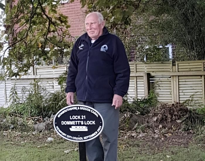 Mon & Brec stalwart honoured with new lock at Fourteen Locks