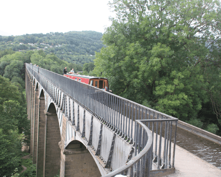 Trial measures introduced to support safe navigation at Pontcysyllte Aqueduct
