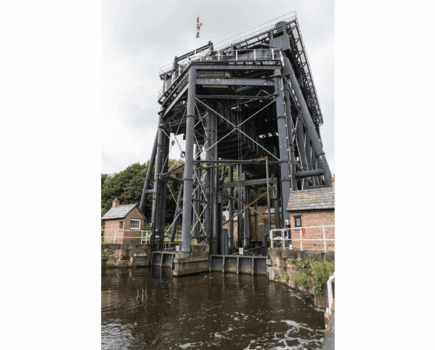 Anderton Boat Lift gate repairs prioritised to get navigation back open