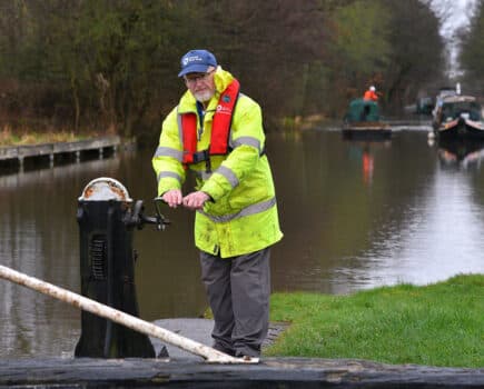 Canal charity appealing for volunteers in Yorkshire to undertake iconic lock keeping role