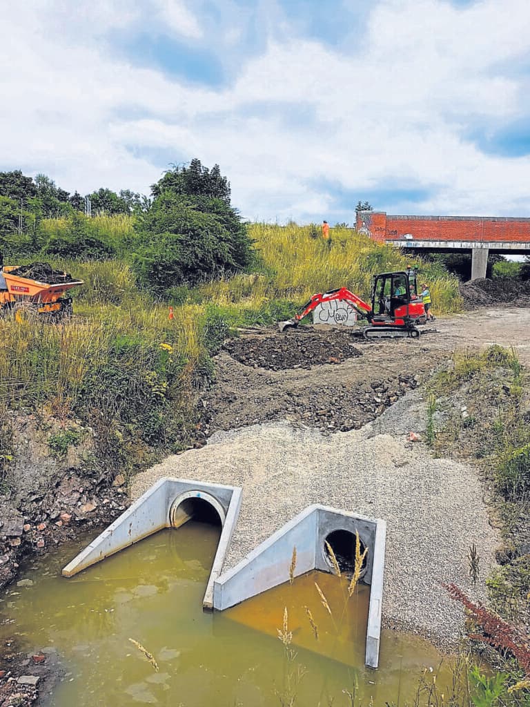 CANAL RESTORATION: On track thanks to volunteers