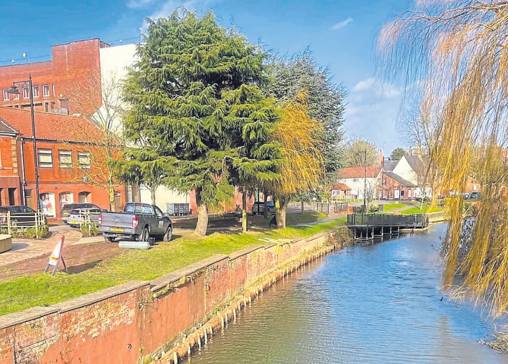 RIVERSIDE ENHANCEMENTS: Lincolnshire