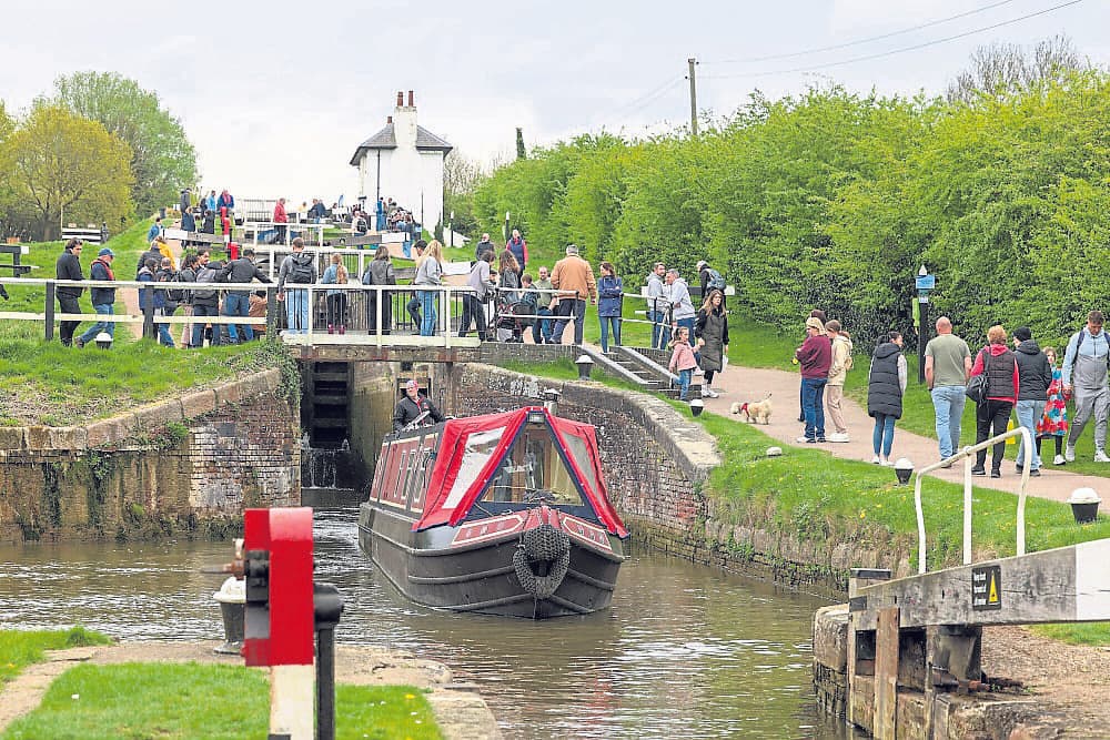 FOXTON hosts 75th anniversay celebration
