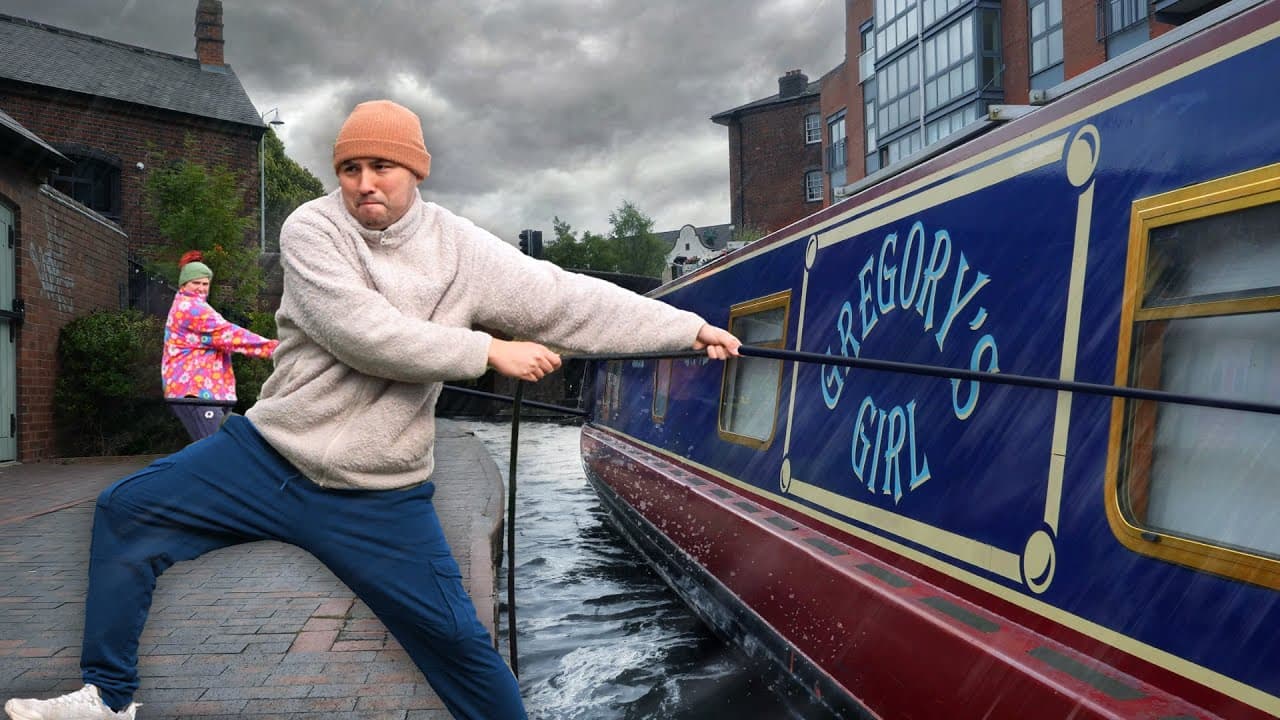 Canal life in bad weather - 335