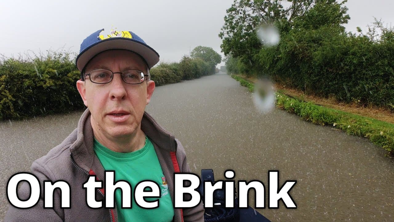 383B. So much rain!! Canal boat trip from Hawkesbury Junction to Brinklow marina.