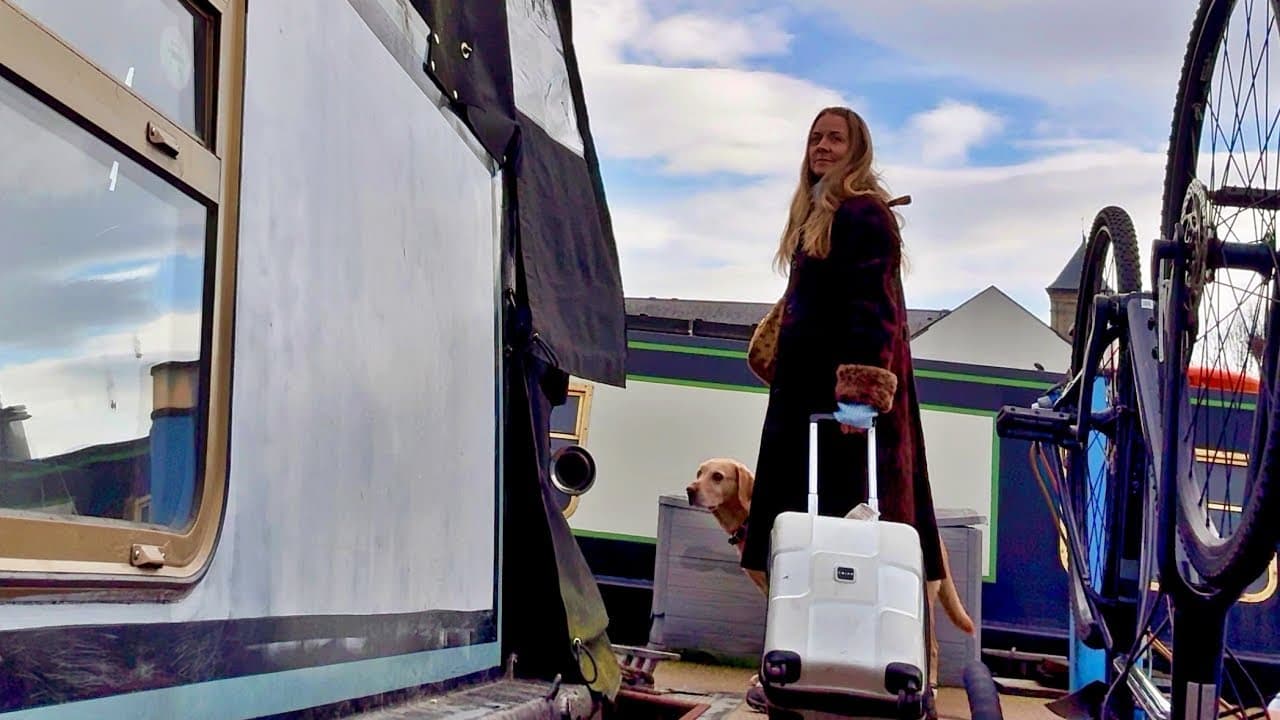 Veering Off Course on a Narrowboat To Fulfil a Dream #261