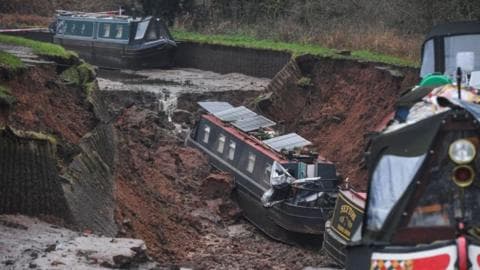 'Canal collapse sounded like Niagara Falls'