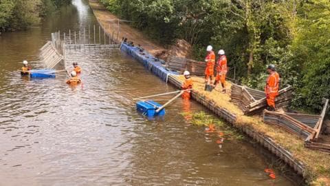 Canal breach blocks boats as engineers assess leak