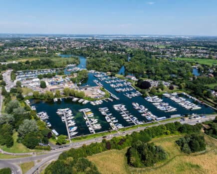 MDL expands Penton Hook Marina with 18 new barge and narrowboat berths