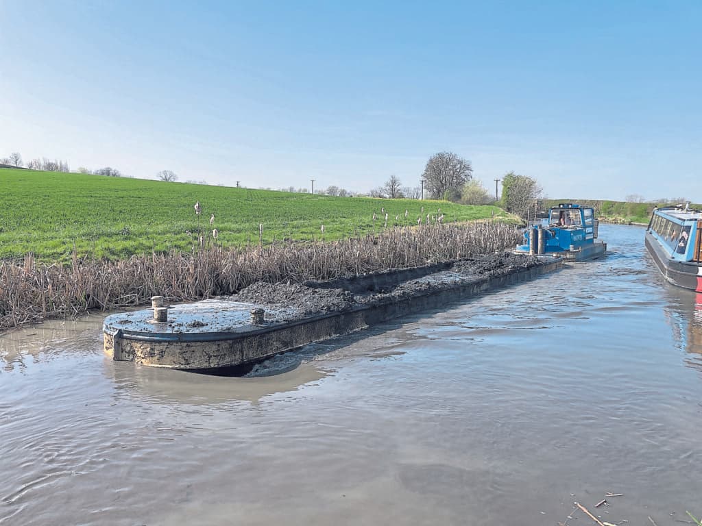 Tons of sediment removed from Ashby Canal to improve boating  conditions