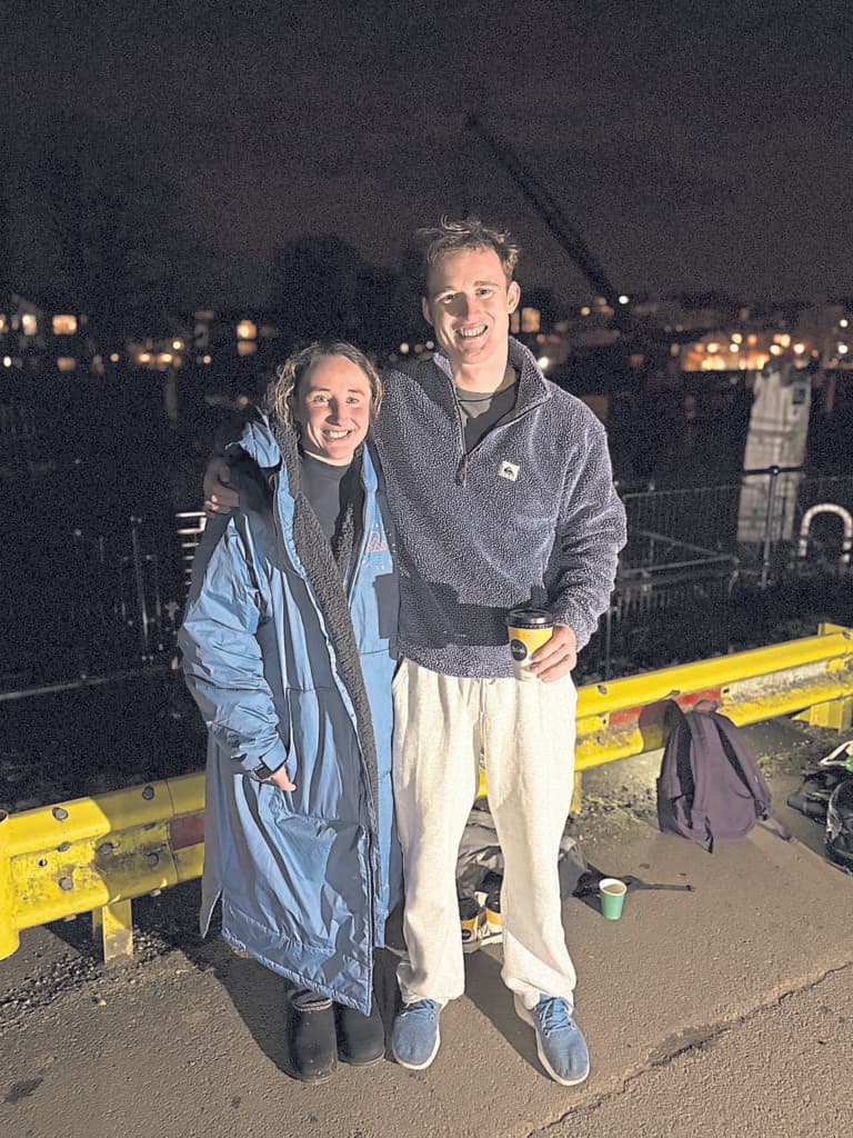 Kayaking pair rewrite Thames history