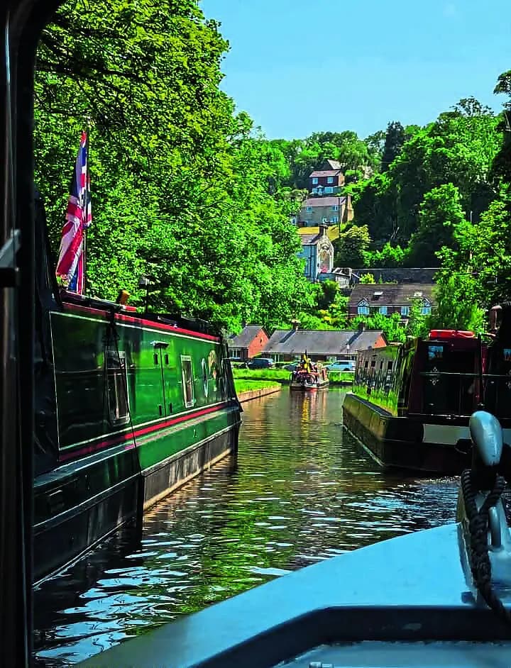 Pontcysyllte safety squad targets mounting congestion
